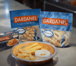 Dardanel ve Somer Şef’ten Tahinli Bademli Tarator Soslu Dardanel Deniz Ürünleri Kızartması